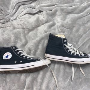 Black converse